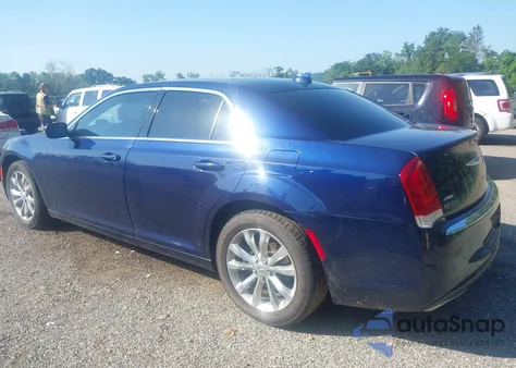 2016 Chrysler 300 Anniversary Edition из США, поврежденный, VIN 2C3CCARG4GH270577